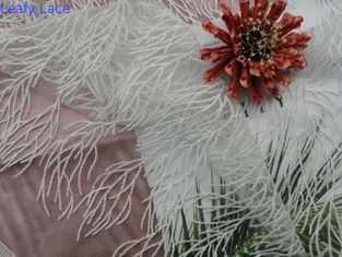 Вышивка связывала ткань шнурка свадьбы ткани шнурка белую