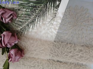 Ткань Applique шнурка сетки Тюль вязания крючком швейцарская флористическая