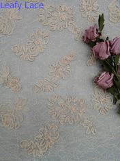 Связывая 100% полиэстер шнурка вышило ткани одеяния