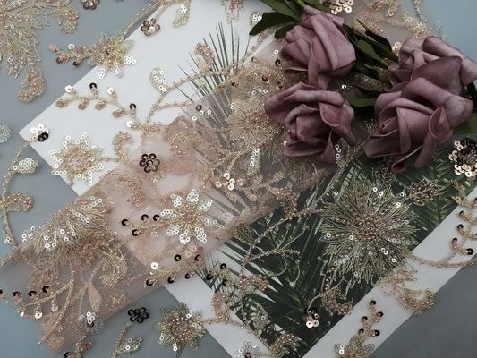 Розовая флористическая партия Sequin отбортовала ткань вышивки для платья свадьбы