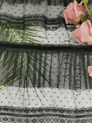 Черная фольга точки печатая плиссированную сетку Crinkle задавила ткань Тюль